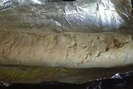 Рулет мясной с ореховой начинкой: шаг 1