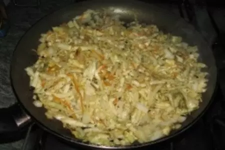 Вареники с капустой и картошкой: шаг 1