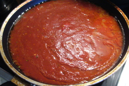 Сочные тефтели в томатном соусе: шаг 4
