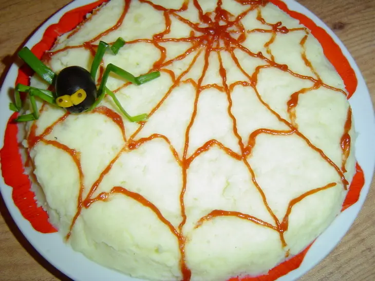 Картофельное пюре "паучки": шаг 7