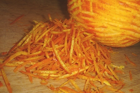 Апельсиновый соус к блинчикам, оладьям и другим сладким блюдам: шаг 1