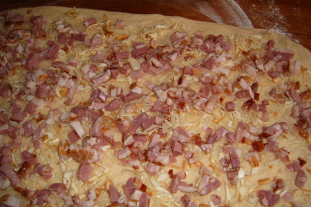 Хлебные ролики с сыром и салом „bacon”: шаг 4