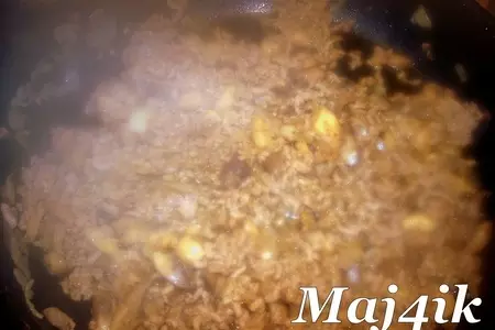Необычные голубцы с фаршем, грибами и гречкой под сырной шапкой: шаг 1