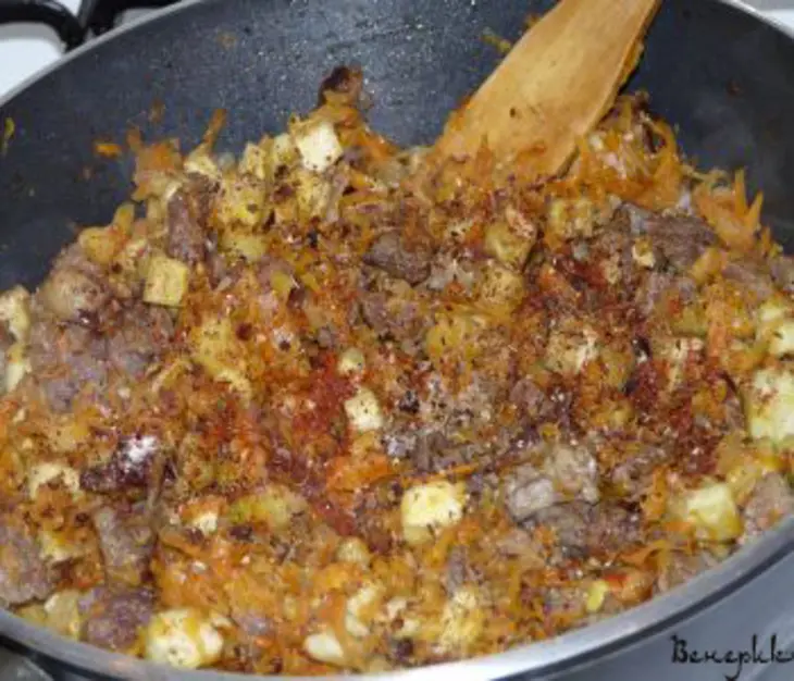Мясо + овощи + лаваш = "сюрприз".: шаг 4