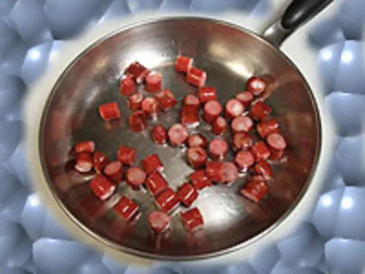 Картофельный салат с колбасками: шаг 2