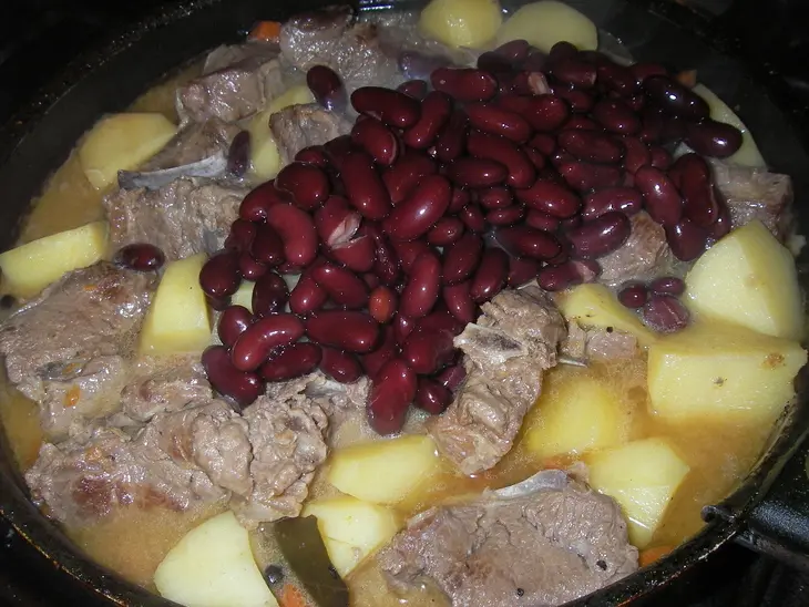Рагу из баранины с фасолью и овощами: шаг 6
