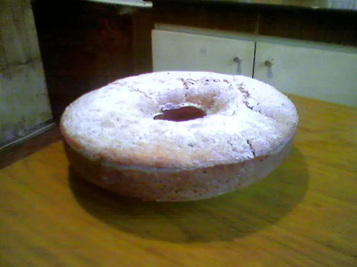 Кекс творожный с изюмом.: шаг 1