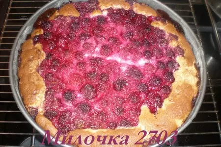 Пирог с малиной: шаг 4