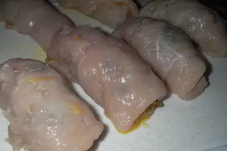 Куриные рулеты с белыми грибами и квашеной капустой: шаг 5