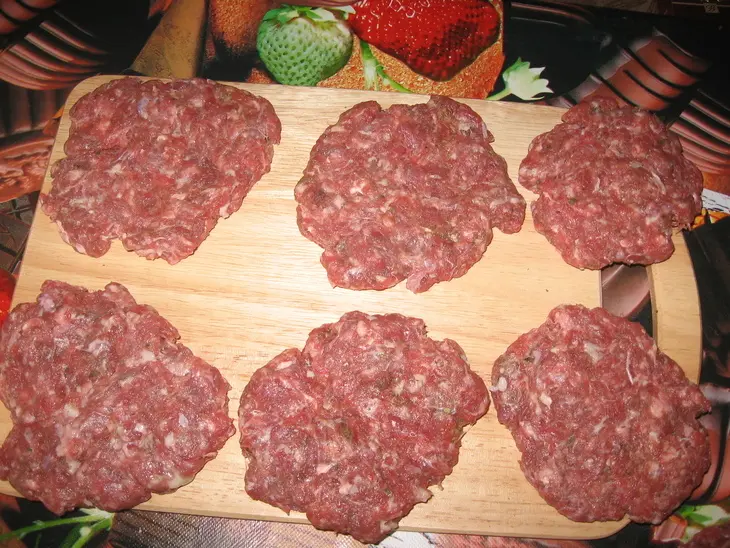 Отбивные из мясного фарша: шаг 4