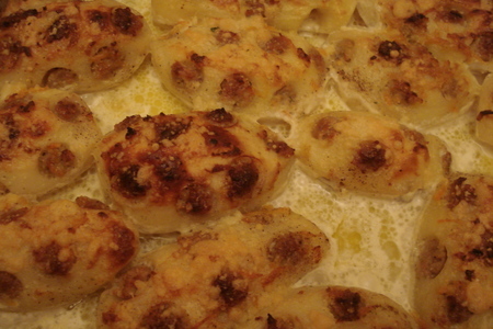 Фаршированный картофель в сырно-сливочном соусе: шаг 3