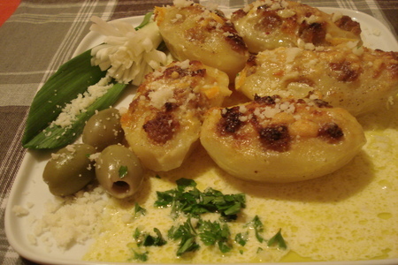 Фаршированный картофель в сырно-сливочном соусе: шаг 4