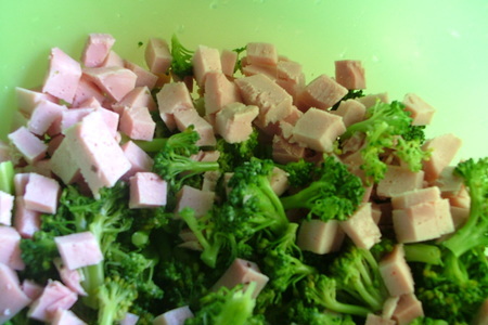 Салат из брокколи: шаг 1