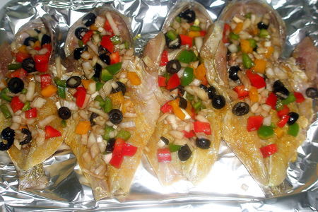 Рыба с помидорами черри и маслинами запеченая в духовке: шаг 2