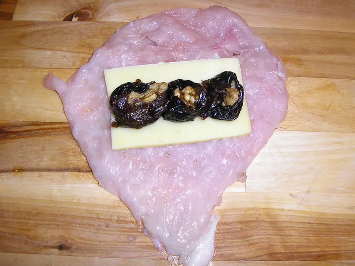 Куриные грудки с сюрпризом: шаг 1