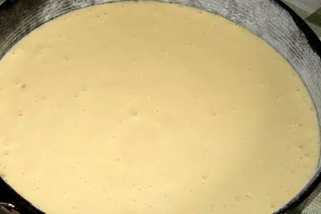 Торт клубничный с кремом из йогурта: шаг 1