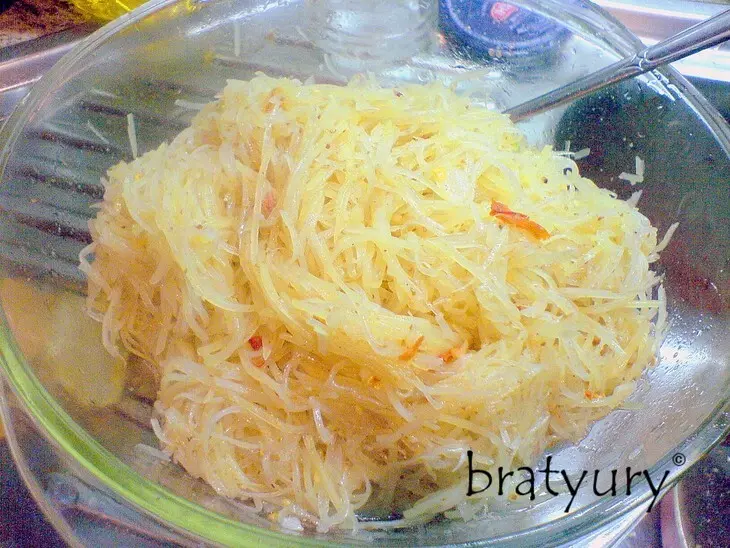 Салат «картофель по-корейски»: шаг 8