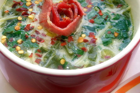 Болгарский шпинатовый суп с иогуртом и беконом (вариант): шаг 1