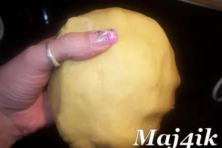 Треугольнички с маком (уши амана) или гументаши (hamantaschen): шаг 6