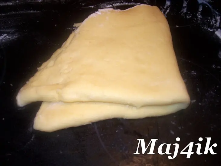 Треугольнички с маком (уши амана) или гументаши (hamantaschen): шаг 8