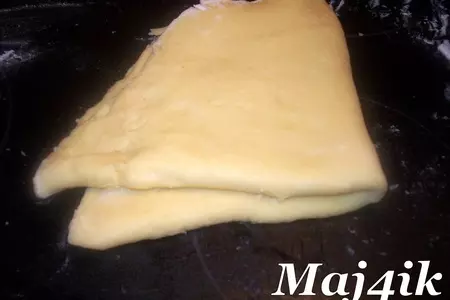 Треугольнички с маком (уши амана) или гументаши (hamantaschen): шаг 8