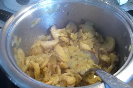 Свиной шницель  с соусом по-охотничьи: шаг 2