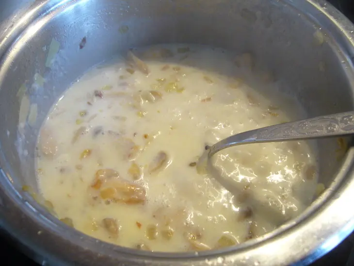 Свиной шницель  с соусом по-охотничьи: шаг 3
