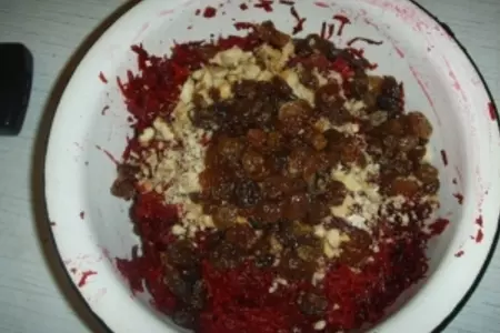 Салат свекольный «сплошные витаминчики»: шаг 2