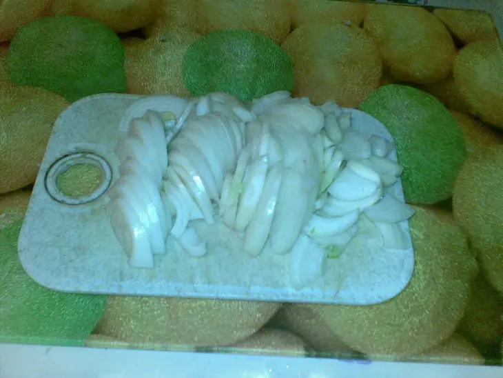 Мясо с опятами в сметане и с сыром.: шаг 3