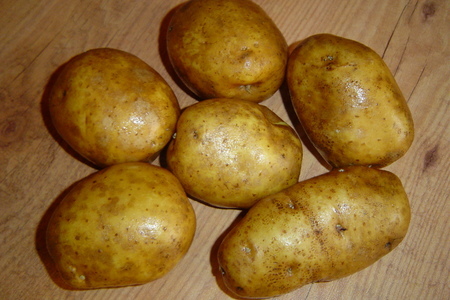 Картошка-гармошка с укропом: шаг 1