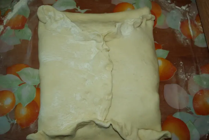 Пирог с картошкой, фаршем и солеными огурчиками: шаг 3