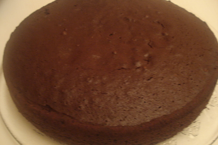 Очень шоколадный торт с клубникой и сливками "мечта": шаг 2