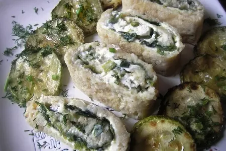 Рыбный рулет со шпинатом и зеленым луком: шаг 8
