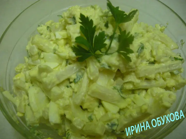 Салат из кальмаров с плавленым сыром: шаг 1