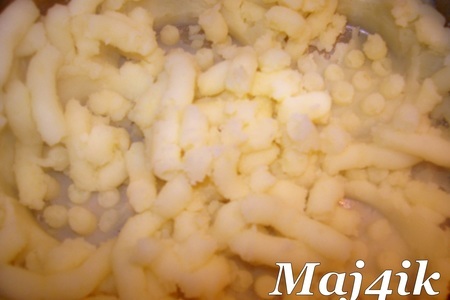 Картофельные маффины с сыром и зеленью: шаг 1