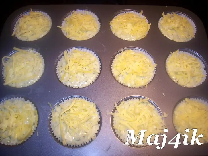 Картофельные маффины с сыром и зеленью: шаг 7