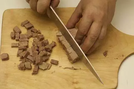 Макароны с вареным мясом и омлетом: шаг 3