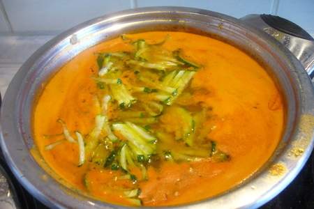 Густой томатный суп с цукини и гречкой: шаг 3