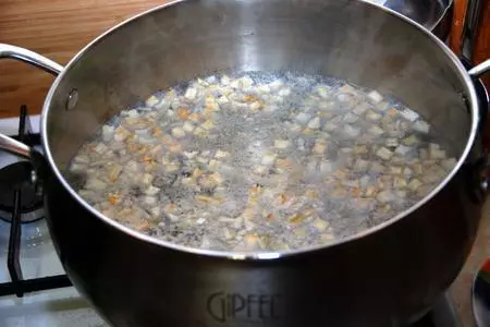 Борщ постный с фасолью и сметаной: шаг 1