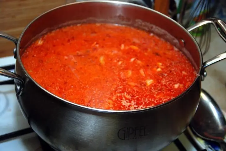 Борщ постный с фасолью и сметаной: шаг 7
