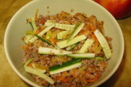 Гречневая каша с овощами и кедровыми орешками: шаг 1