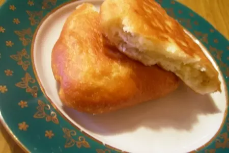 Постные жаренные пирожки с картошкой: шаг 8