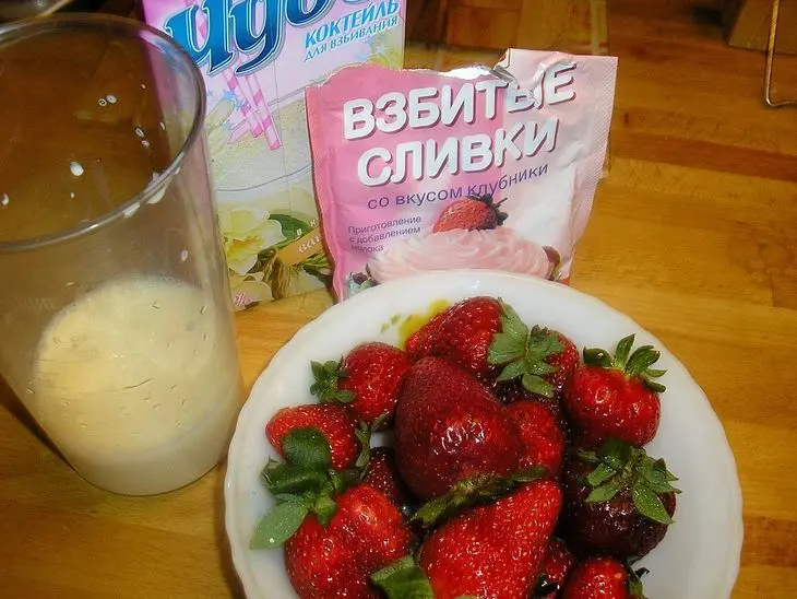 Десерт с клубникой: шаг 1