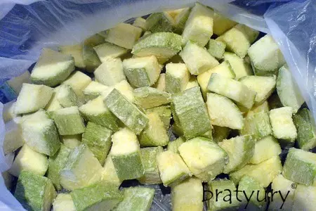 Кабачки, печёные в духовке, со сметаной и укропом: шаг 3