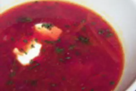 Борщ грибной со сметаной