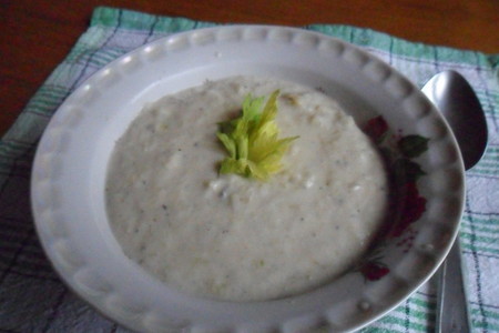 Крем - суп из сельдерея с голубым сыром