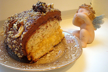 Фото к рецепту: Бисквитный торт "искушение адама"