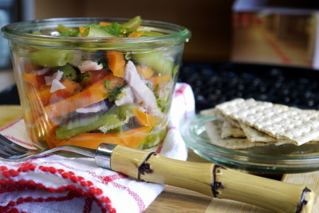 Фото к рецепту: Морковно-фасолевый салат „на здоровье“