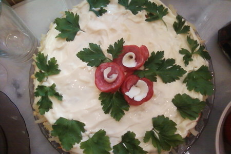 Фото к рецепту: Салат-торт "улыбка весны"