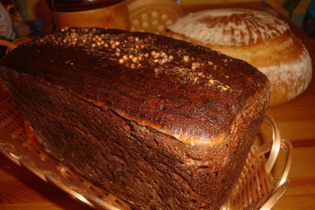 Фото к рецепту: Бородинский хлеб, по рецептуре 1939 года